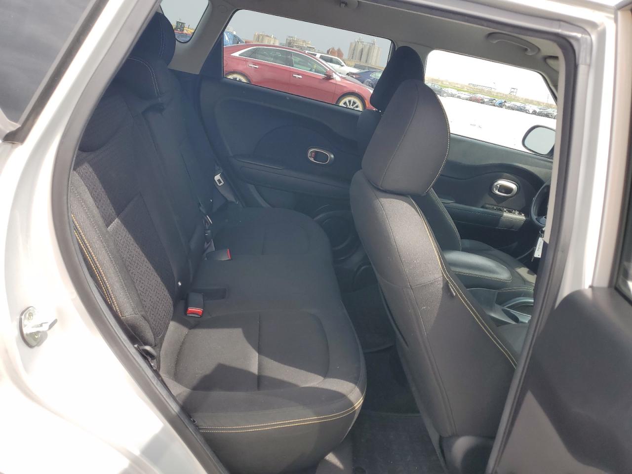 2015 Kia Soul + VIN: KNDJP3A5XF7748685 Lot: 62927905