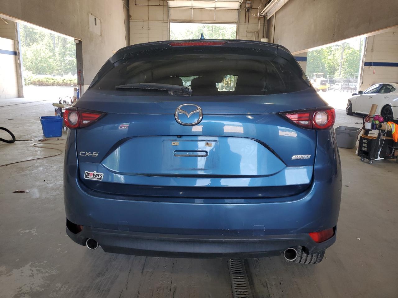 2018 Mazda Cx-5 Grand Touring VIN: JM3KFADMXJ0327329 Lot: 61964535