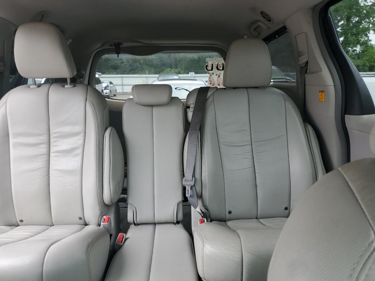 2011 Toyota Sienna Xle VIN: 5TDYK3DCXBS107589 Lot: 59540615