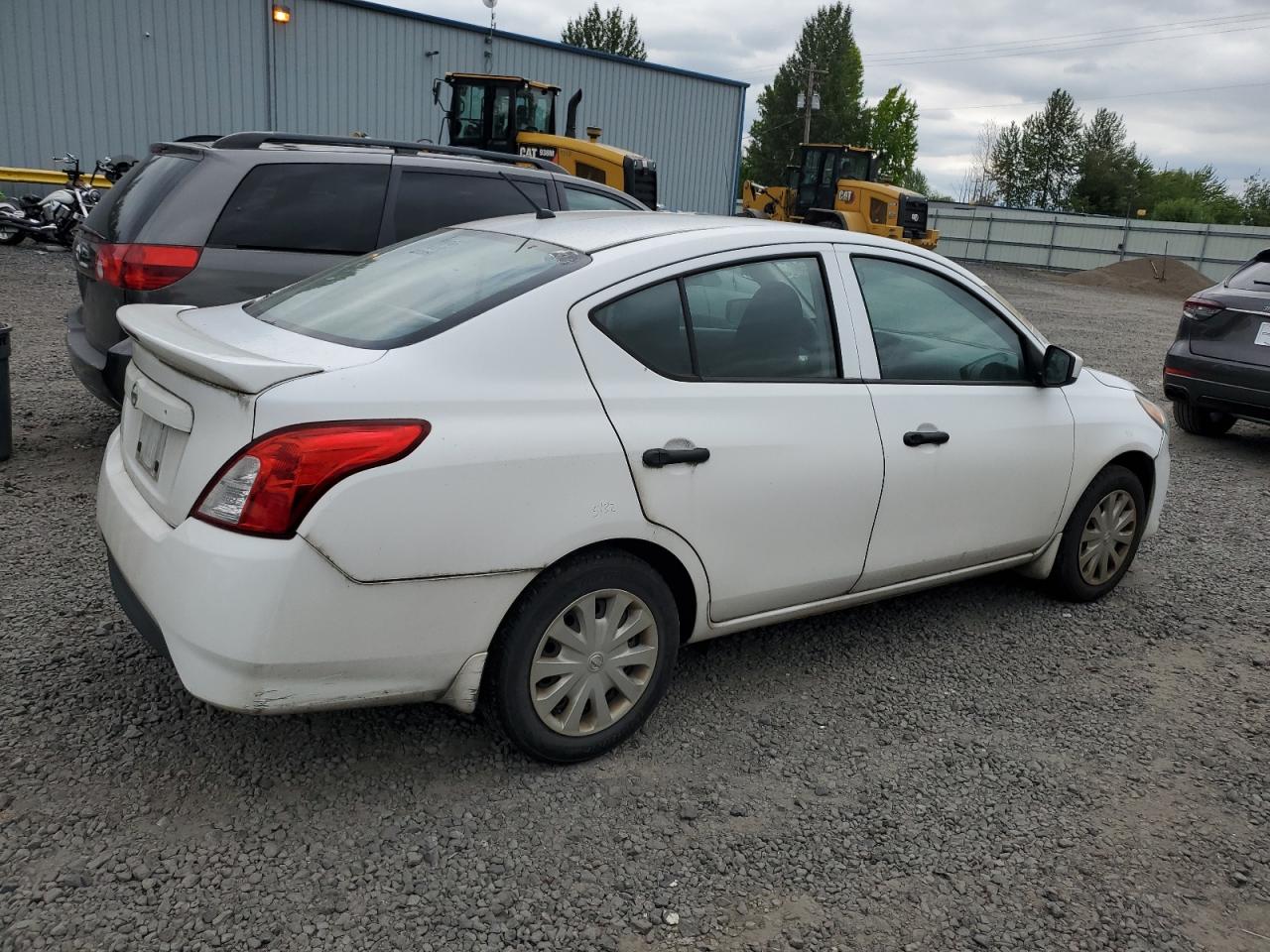 NISSAN VERSA 2017 VIN 3N1CN7AP8HL852634 zdjęcie 3