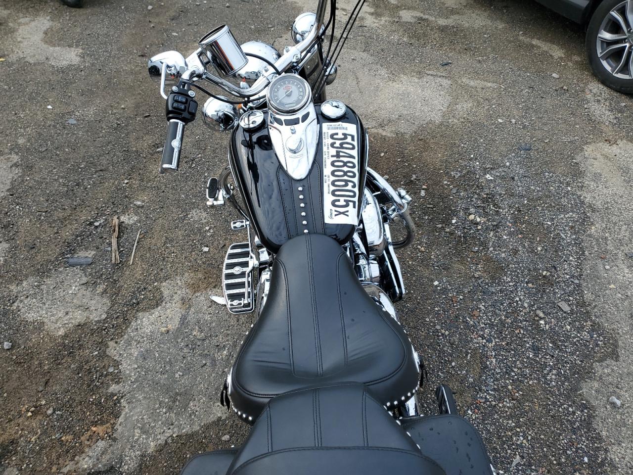 2015 Harley-Davidson Flstc Heritage Softail Classic VIN: 1HD1BWV10FB031599 Lot: 59488605