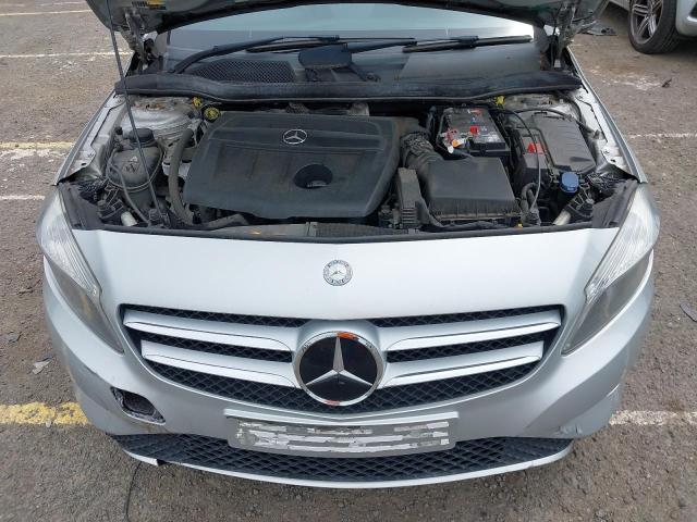 2014 MERCEDES BENZ A180 BLUEE