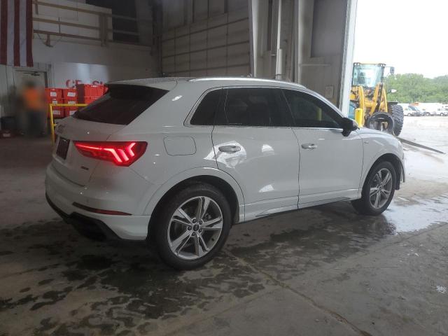  AUDI Q3 2021 Белы