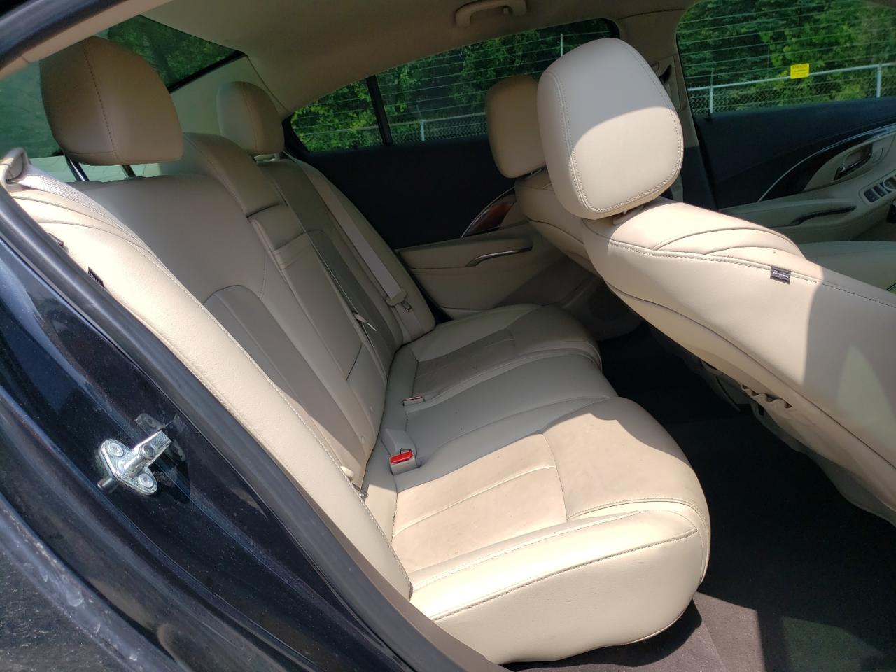 BUICK LACROSSE 2015 VIN 1G4GB5G35FF213470 фото 10