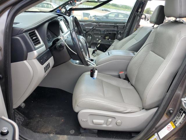  TOYOTA HIGHLANDER 2017 Серый