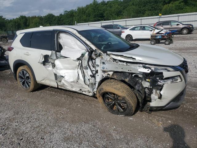  NISSAN ROGUE 2021 Белый
