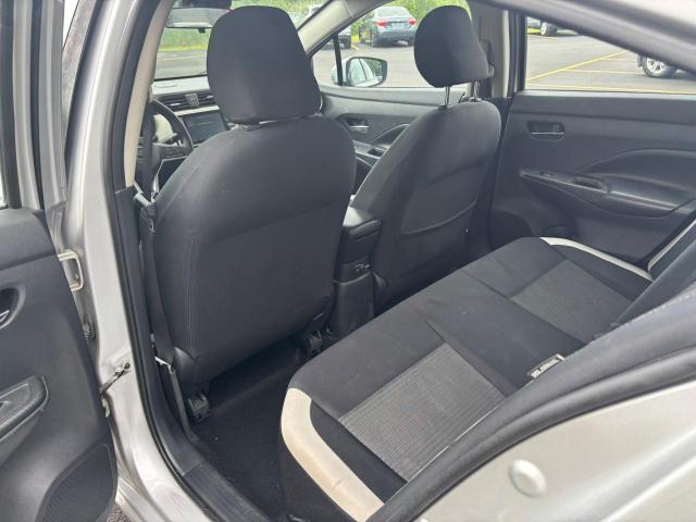  NISSAN VERSA 2020 Szary