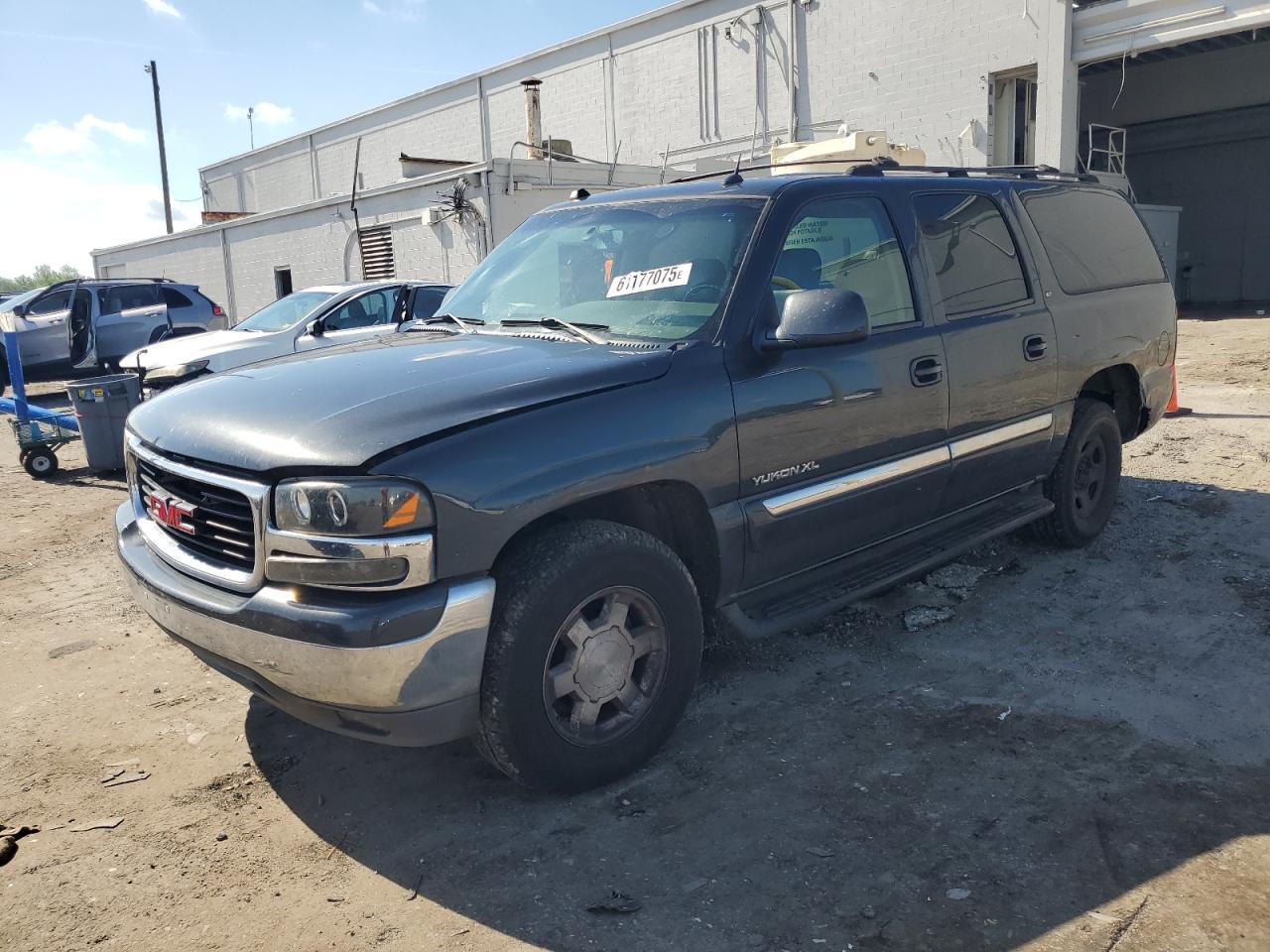 Fredericksburg, VA에서 판매 중인 2004 Gmc Yukon Xl K1500 - Side