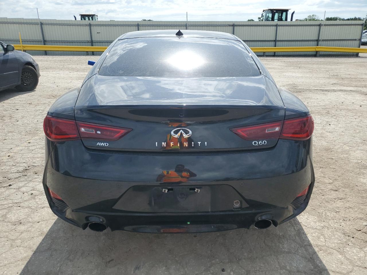 2018 Infiniti Q60 Luxe 300 VIN: JN1EV7ELXJM390895 Lot: 62642745