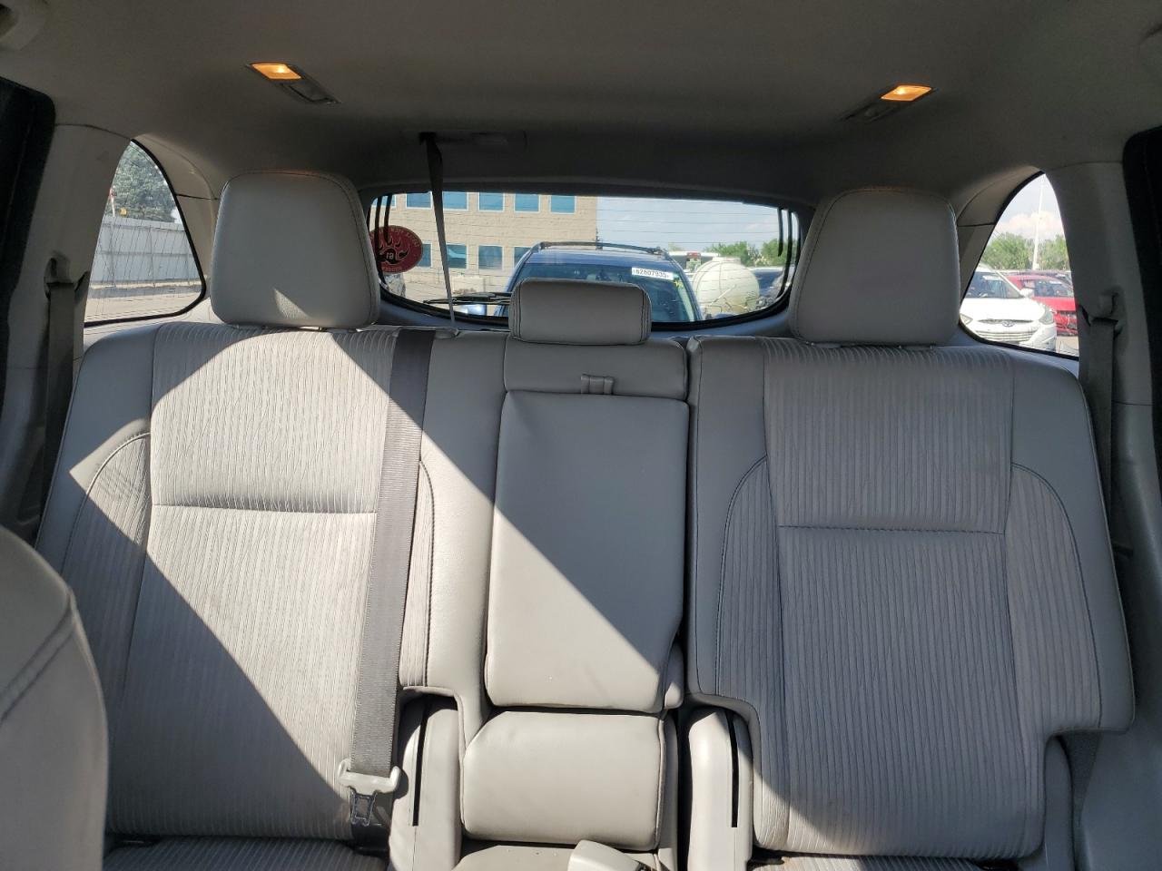 2018 Toyota Highlander Le VIN: 5TDBZRFH5JS807483 Lot: 62724915