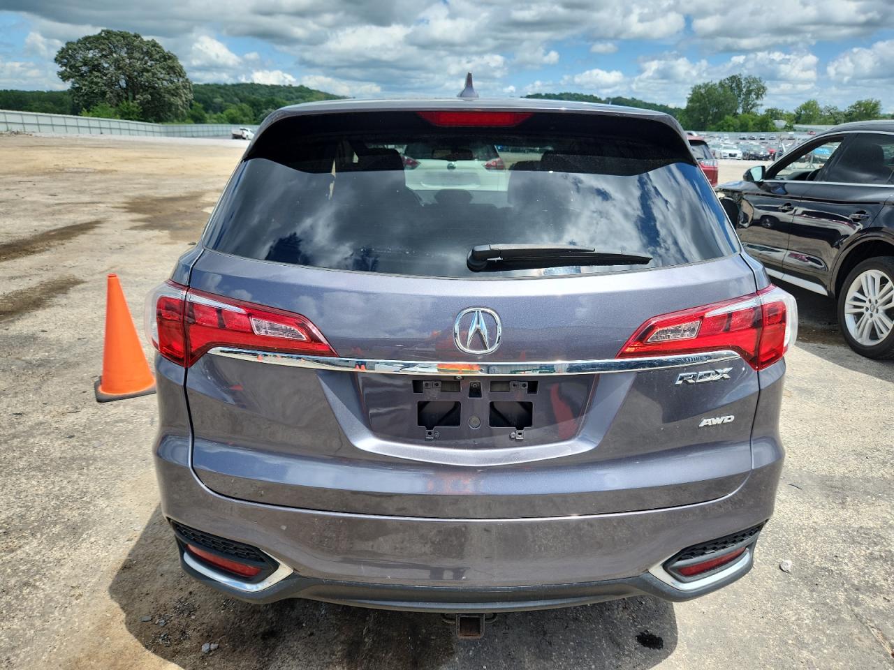 2017 Acura Rdx VIN: 5J8TB4H35HL003985 Lot: 62500005