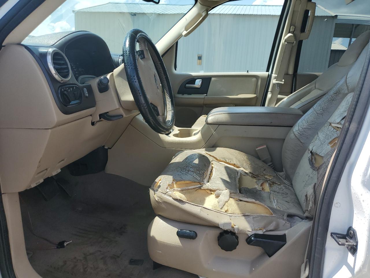 2004 Ford Expedition Eddie Bauer VIN: 1FMRU17W34LA18164 Lot: 61985495