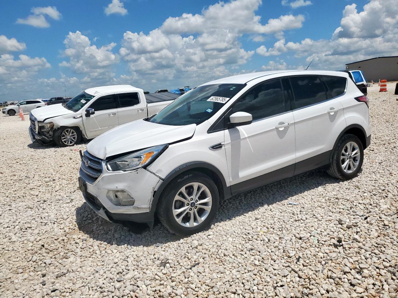 FORD ESCAPE 2017 VIN 1FMCU0GD7HUC48479