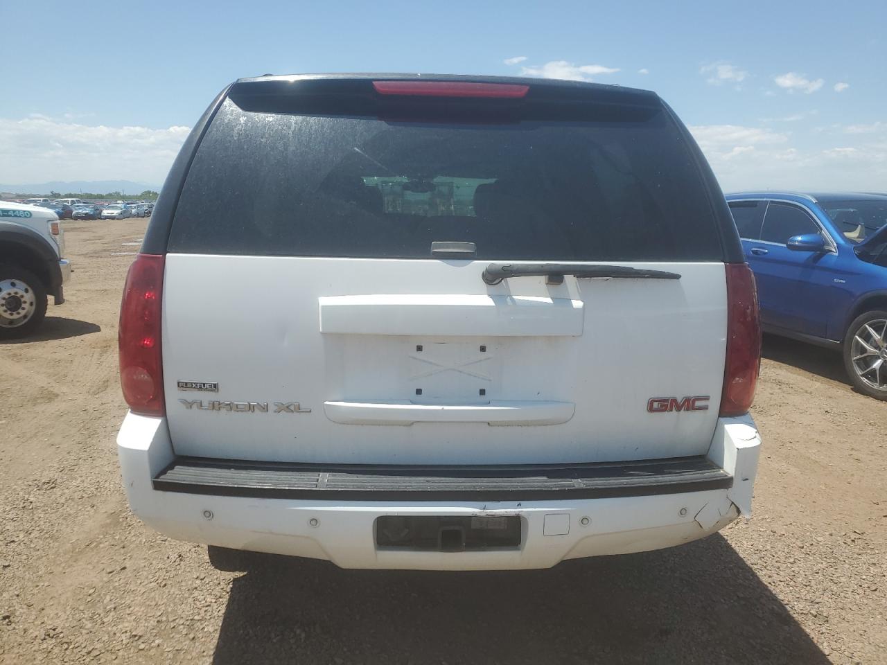 2007 GMC Yukon Xl K1500 VIN: 1GKFK16317R240146 Lot: 62590575