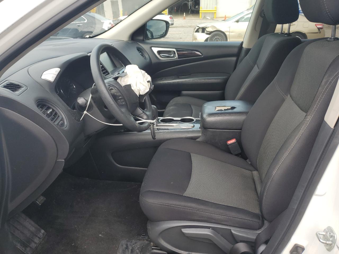 2018 Nissan Pathfinder S VIN: 5N1DR2MN0JC650371 Lot: 61828215