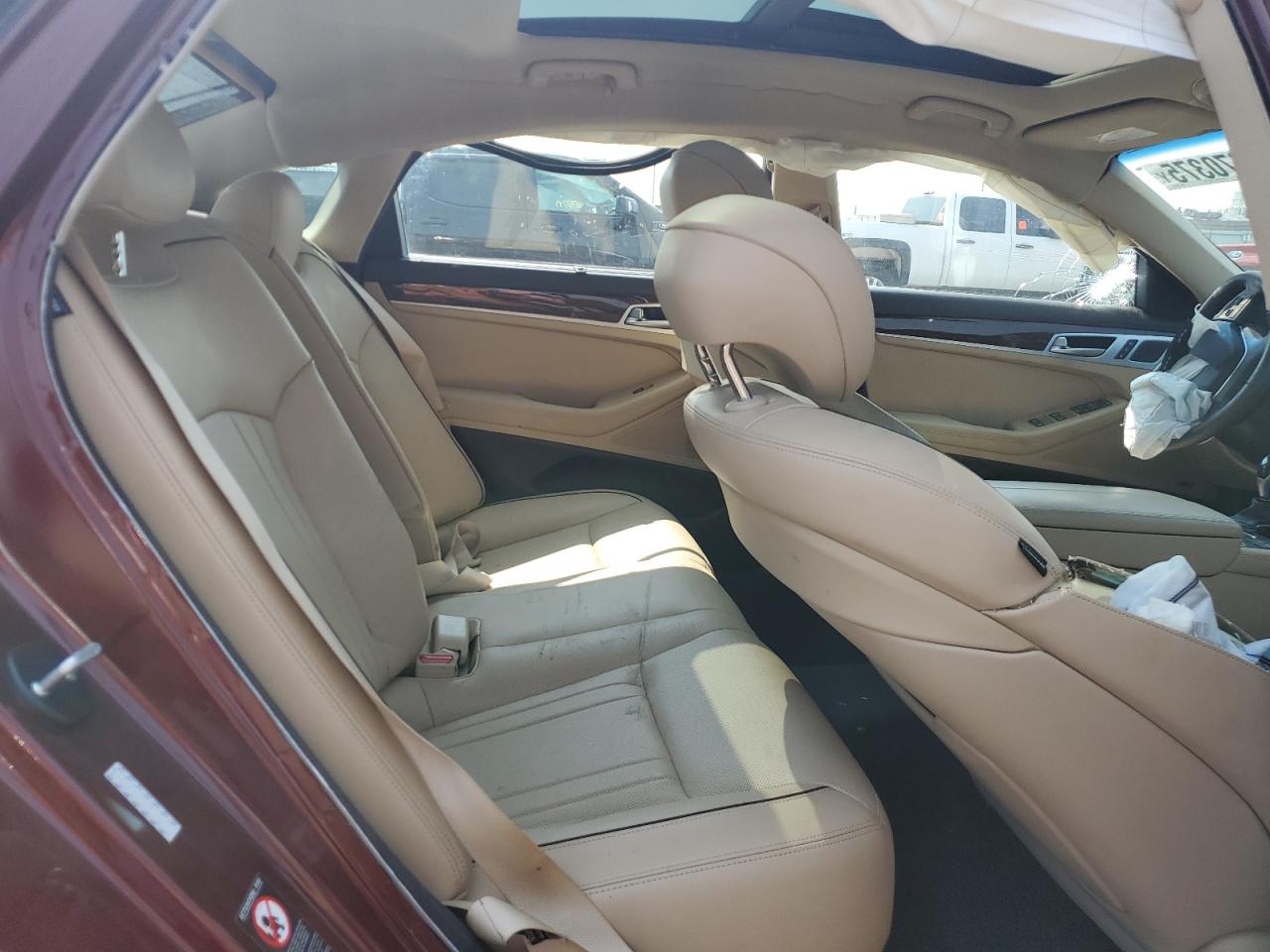2016 Hyundai Genesis 3.8L VIN: KMHGN4JE1GU141675 Lot: 60670375