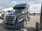 2018 Freightliner Cascadia 126 Semi Truck იყიდება Memphis-ში, TN - Side
