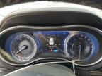 2015 Chrysler 300 Limited na sprzedaż w Wayland, MI - Front End