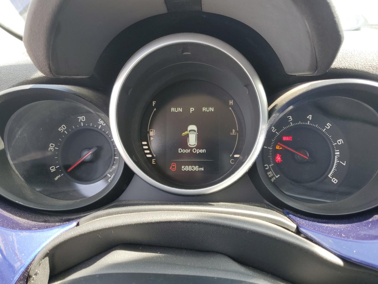 ZFBCFXBT0GP325223 2016 Fiat 500X Easy