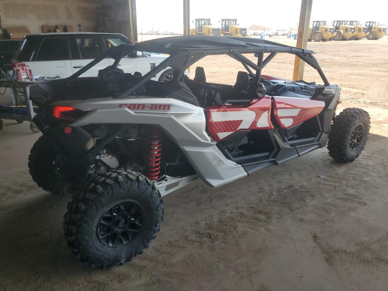 CAN-AM SIDEBYSIDE 2024 VIN 3JBVMAY25RE000265 zdjęcie 4