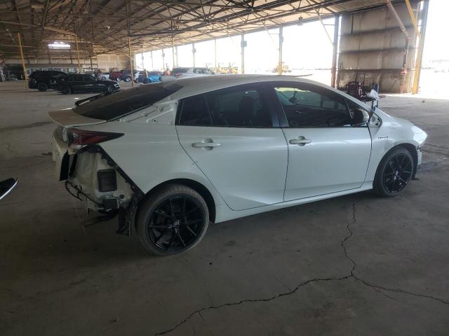  TOYOTA PRIUS 2018 Белы