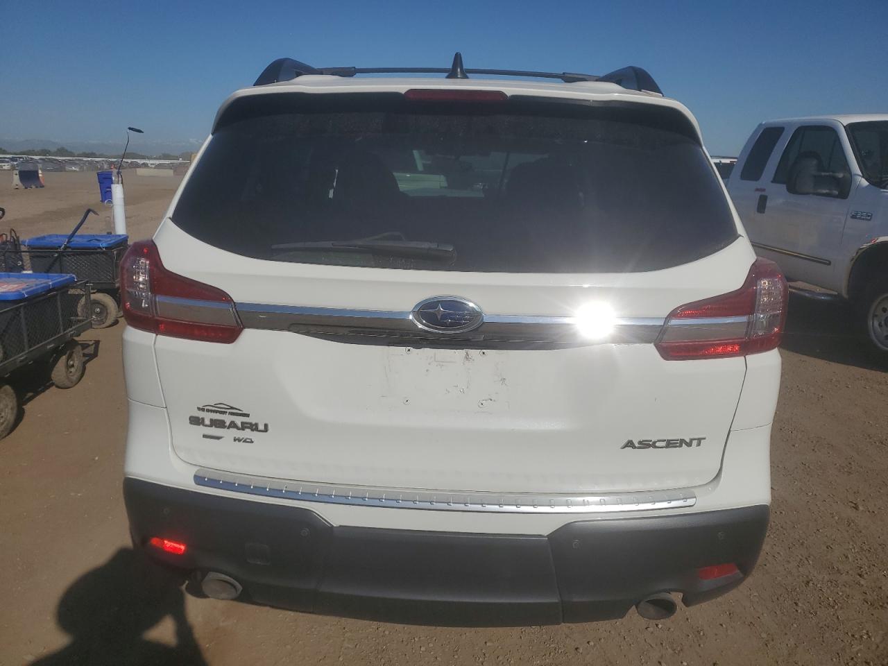 2020 Subaru Ascent Premium VIN: 4S4WMAHDXL3422223 Lot: 61626835