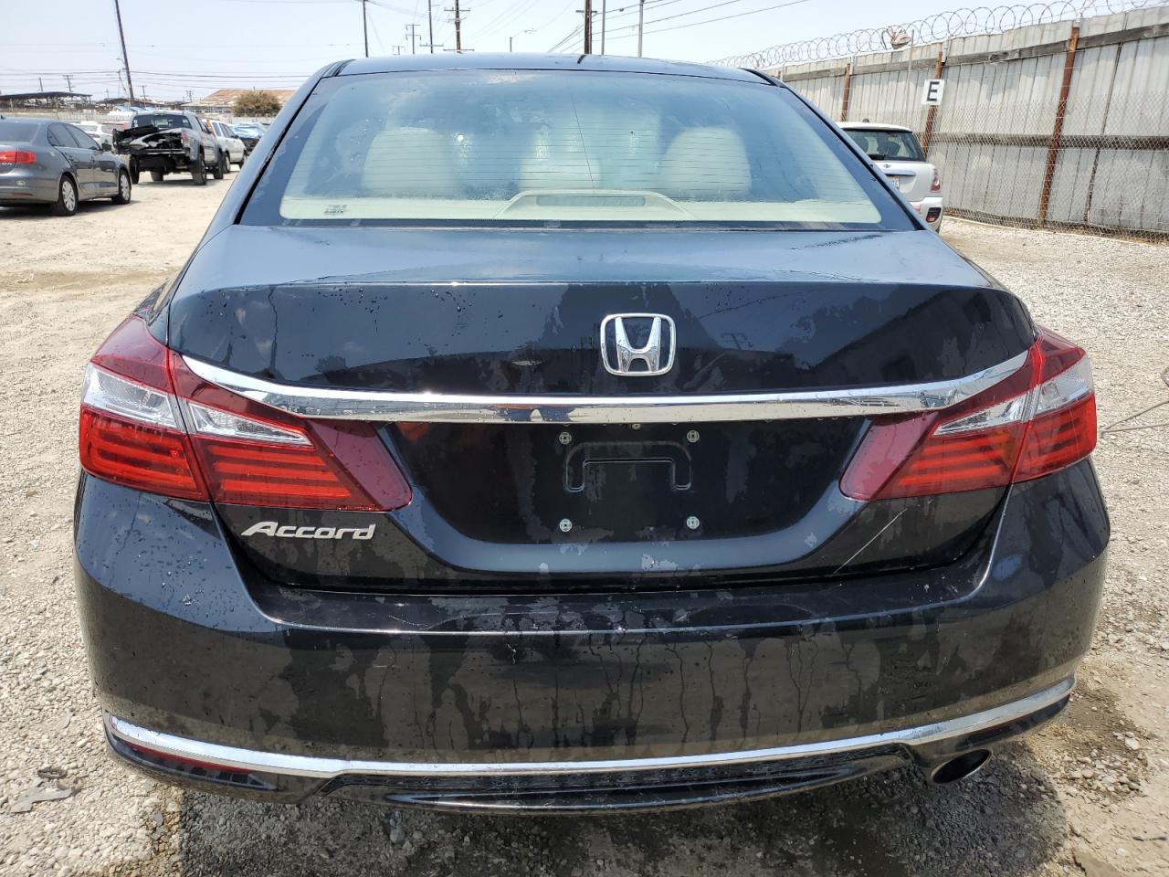 1hgcr2f30ha215109 1HGCR2F30HA215109 2017 Honda Accord Lx