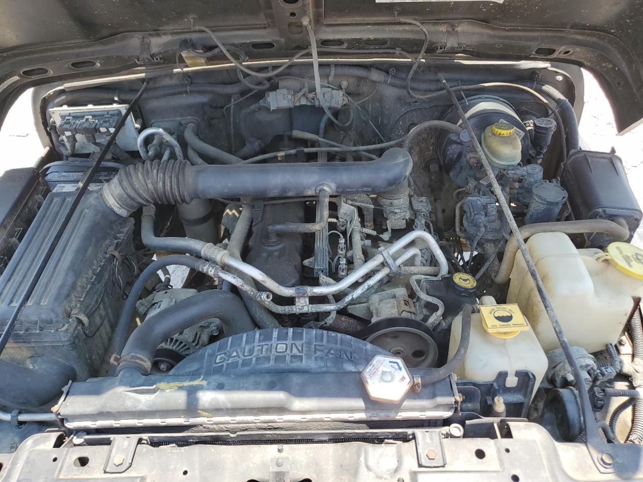 2000 Jeep Wrangler / Tj Sport VIN: 1J4FA49S8YP790440 Lot: 62418695