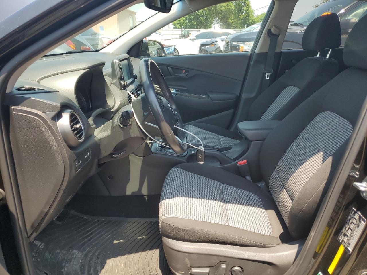 2021 Hyundai Kona Sel Plus VIN: KM8K6CAA4MU678597 Lot: 60598415