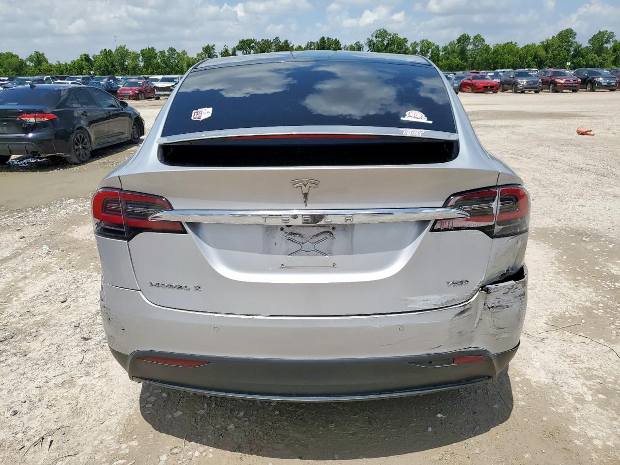 2018 Tesla Model X VIN: 5YJXCBE21JF113146 Lot: 61098625