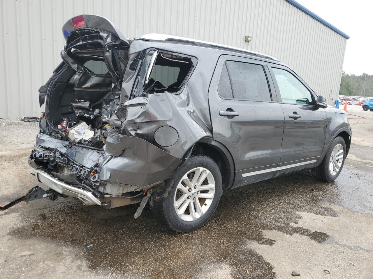 1FM5K7D88HGE18930 FORD EXPLORER 2017