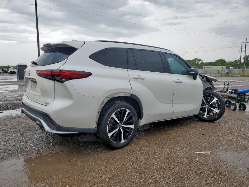  TOYOTA HIGHLANDER 2021 Biały