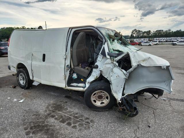  CHEVROLET EXPRESS 2019 Белы