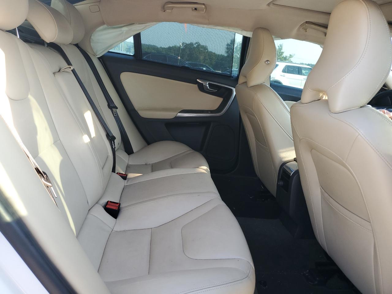 2018 Volvo S60 Premier VIN: LYV402HK6JB173321 Lot: 62164545