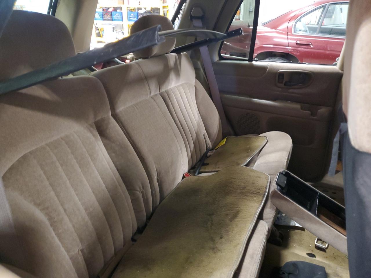1998 Chevrolet Blazer VIN: 1GNDT13W6WK110683 Lot: 61535705