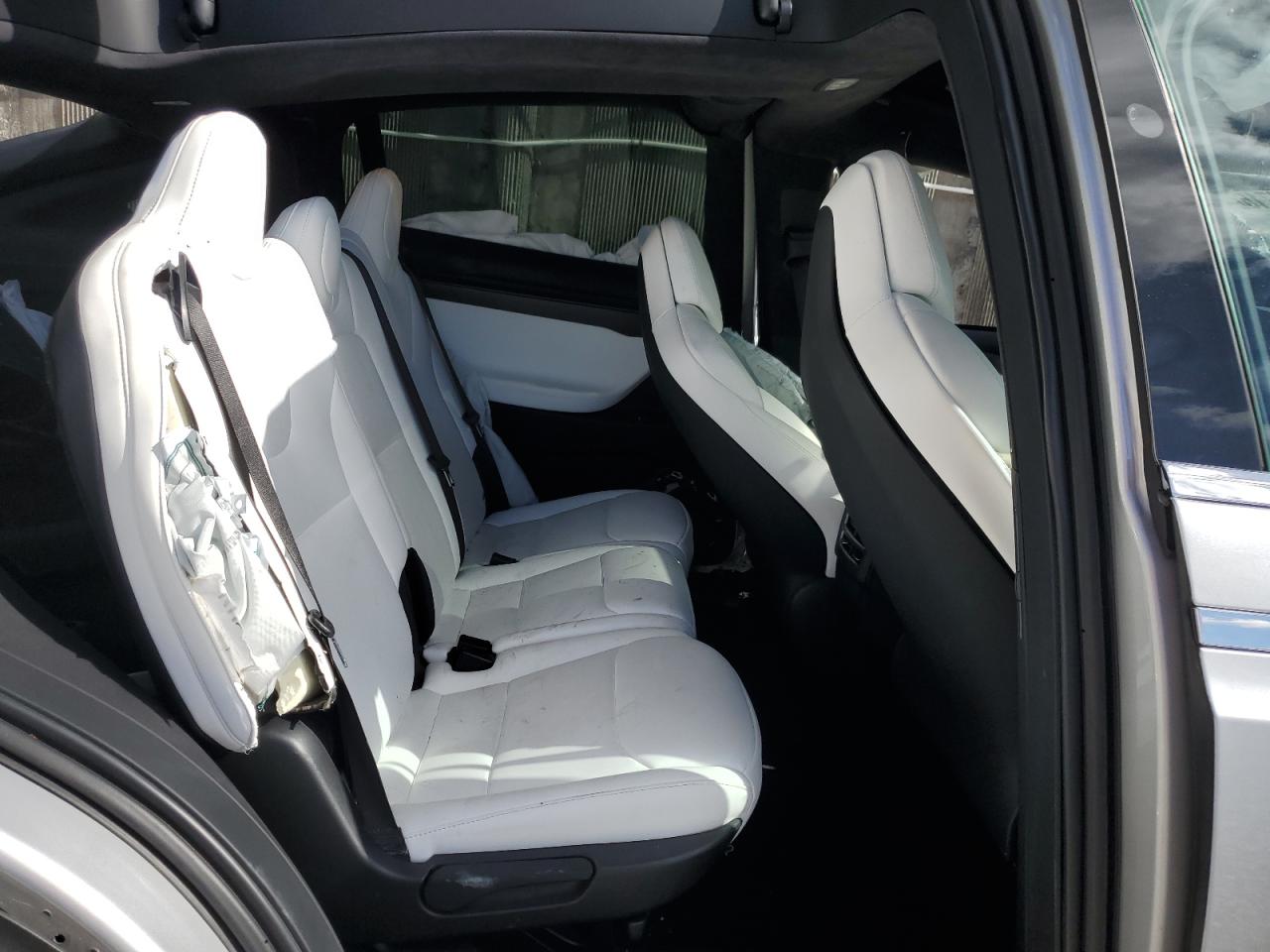 2018 Tesla Model X VIN: 5YJXCAE2XJF120607 Lot: 60545715