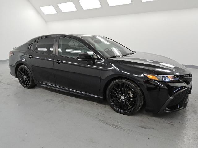  TOYOTA CAMRY 2022 Czarny