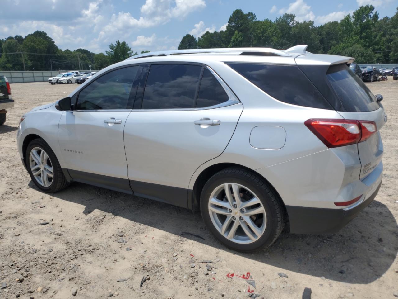CHEVROLET EQUINOX 2020 VIN 2GNAXPEX4L6185753 photo 2