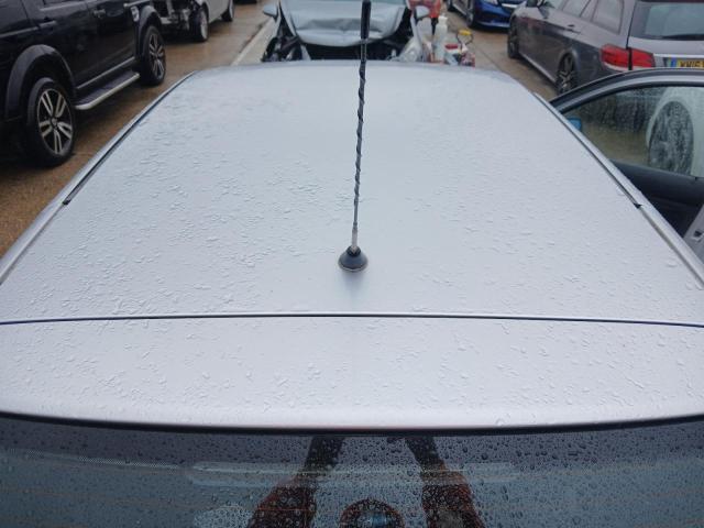 2003 VOLKSWAGEN GOLF MATCH