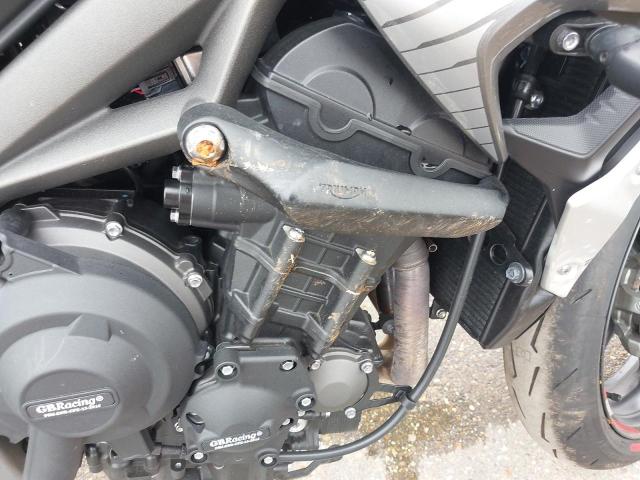 2022 TRIUMPH STREET TRI