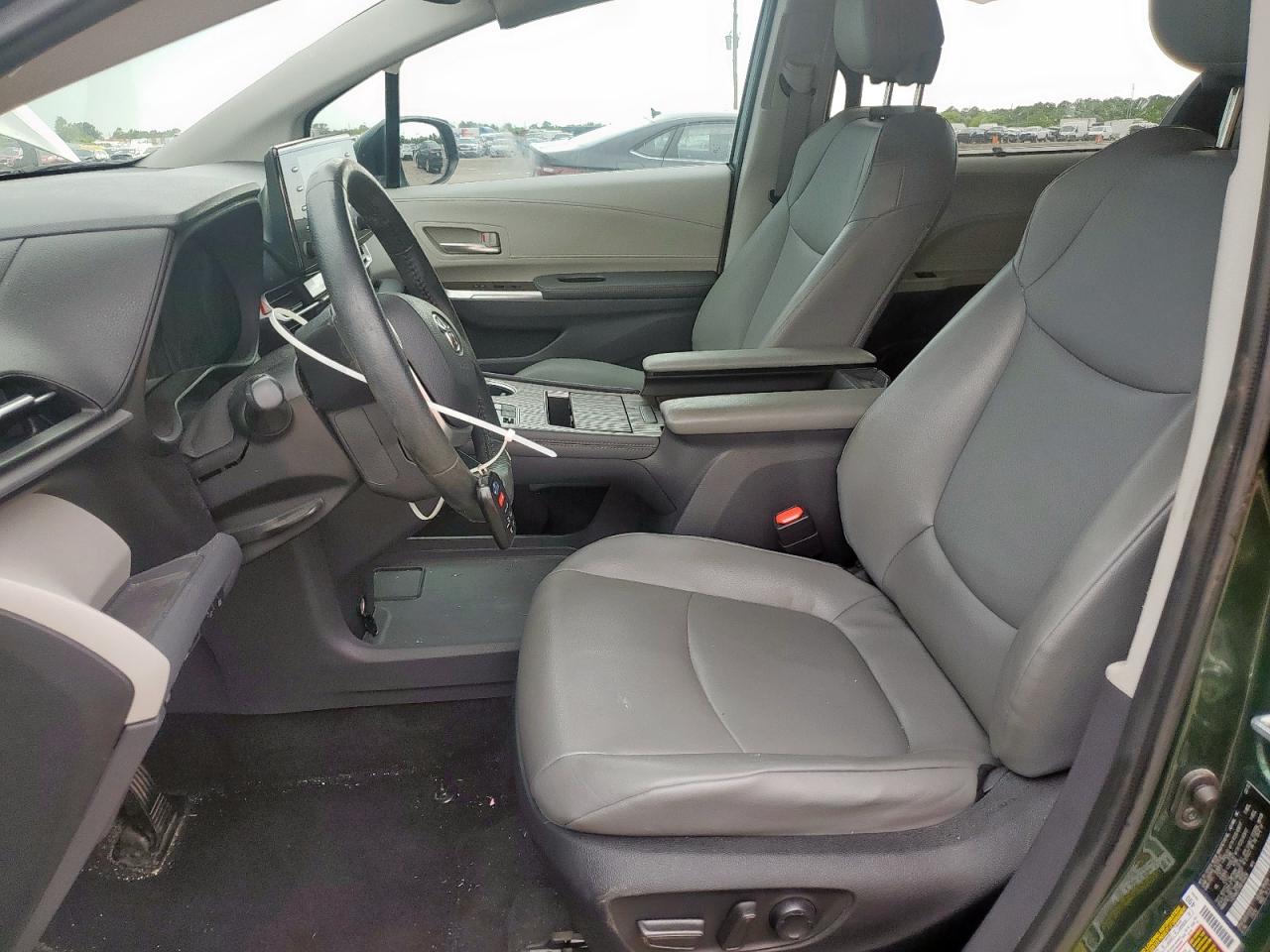 2022 Toyota Sienna Xle VIN: 5TDYRKECXNS104829 Lot: 61303385