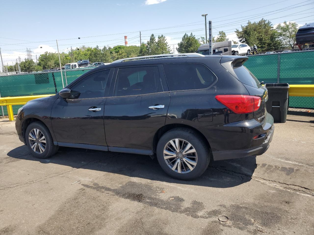 NISSAN PATHFINDER 2019 VIN 5N1DR2MM1KC576581 zdjęcie 2