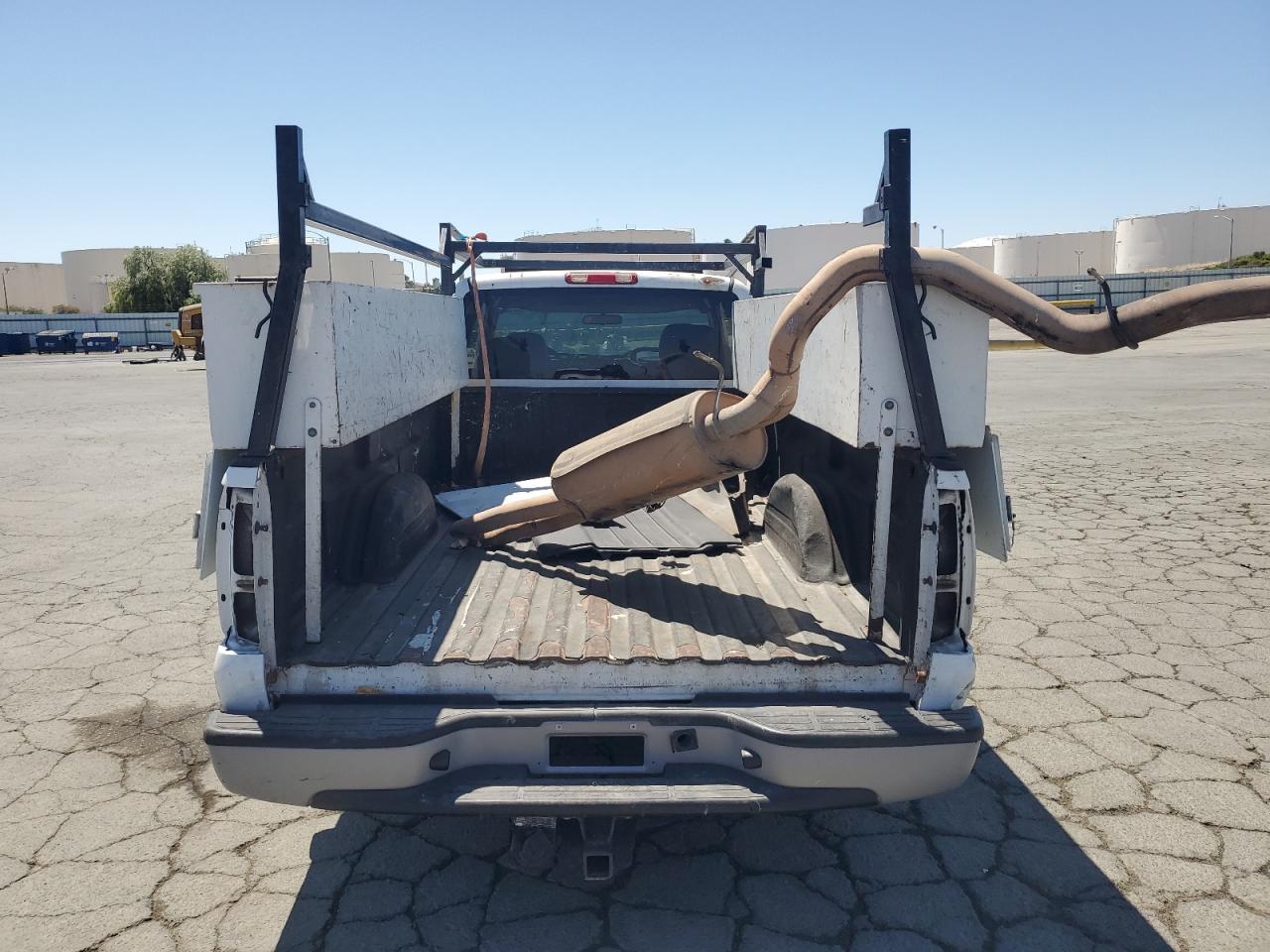 CHEVROLET ALL Models 2004 VIN 1GCHC29U64E303823 фото 6