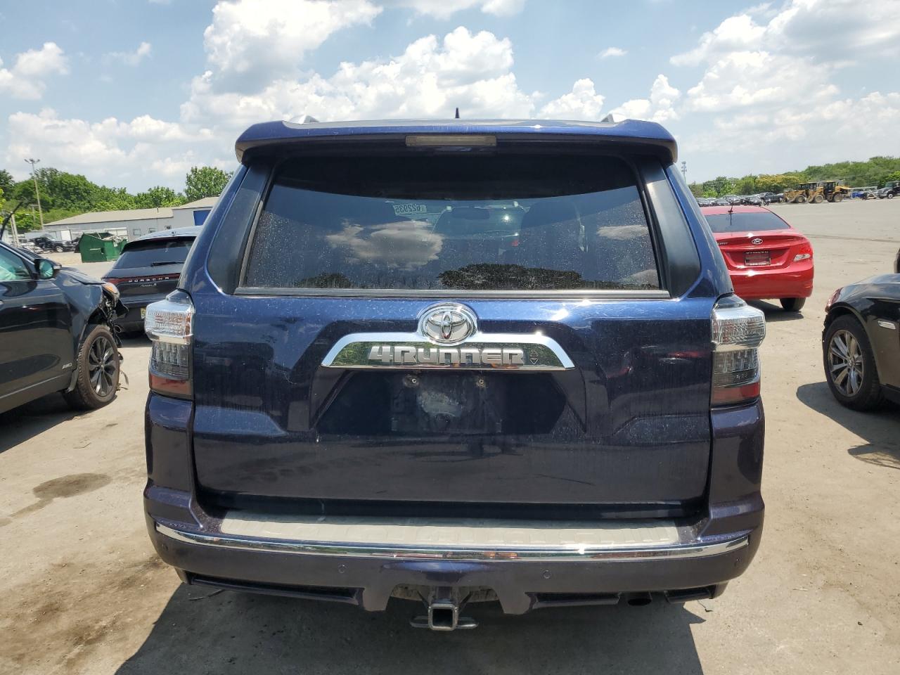 2019 Toyota 4Runner Sr5/Sr5 Premium VIN: JTEBU5JR3K5722040 Lot: 62293545