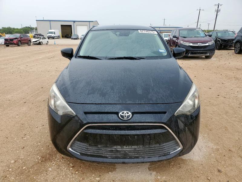  TOYOTA YARIS 2017 Czarny