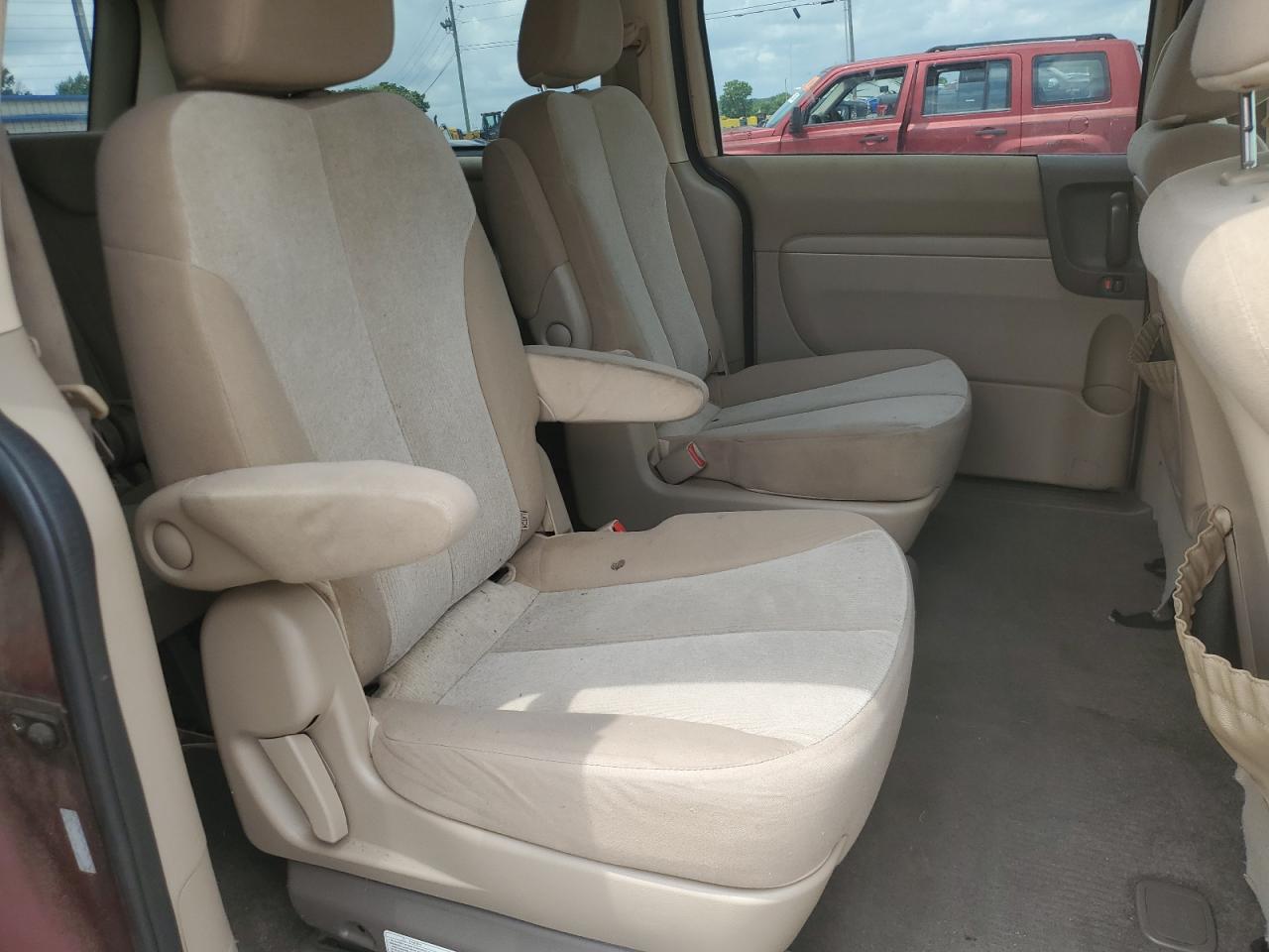 2012 Kia Sedona Lx VIN: KNDMG4C70C6453789 Lot: 61171605