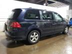 2011 Volkswagen Routan Se   na sprzedaż w Blaine, MN - Minor Dent/Scratches