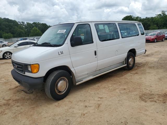 2004 Ford Econoline E350 Super Duty Wagon