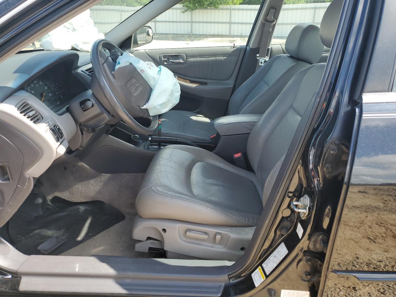 2000 Honda Accord Ex VIN: 1HGCG1651YA039172 Lot: 59302795