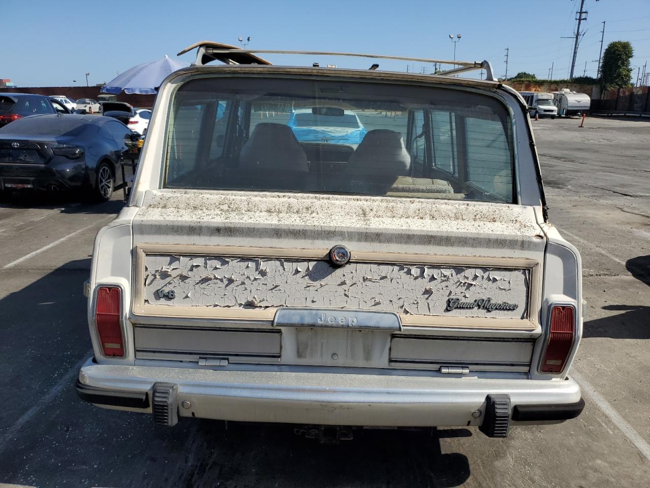 1987 Jeep Grand Wagoneer VIN: 1JCNJ15U4HT054494 Lot: 61306775